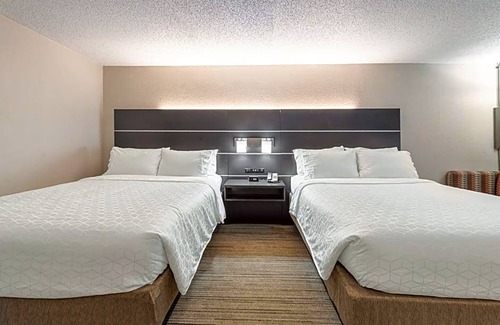 Brewery District Hotel | 2-Star Hotel ∙ Holiday Inn Express - Columbus Downtown, an IHG Hotel
