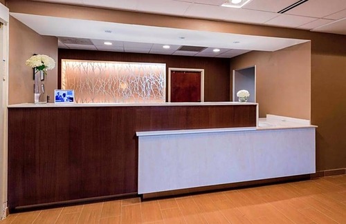 Buckhead Village Hotel | 2-Star Hotel ∙ Fairfield Inn & Suites by Marriott Atlanta Buckhead