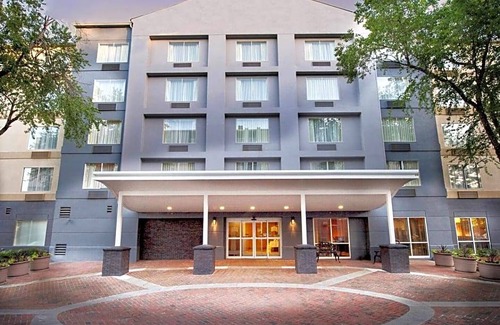 Buckhead Village Hotel | 2-Star Hotel ∙ Fairfield Inn & Suites by Marriott Atlanta Buckhead