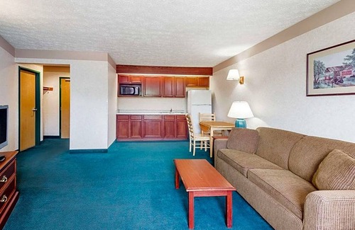Strasburg Hotel | 2-Star Hotel ∙ Ramada by Wyndham Strasburg Dover