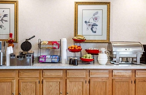 Strasburg Hotel | 2-Star Hotel ∙ Ramada by Wyndham Strasburg Dover