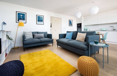 St Abbs Apartment | 2 THE BAY - contemporary apartment with magnificent views over Coldingham Bay.