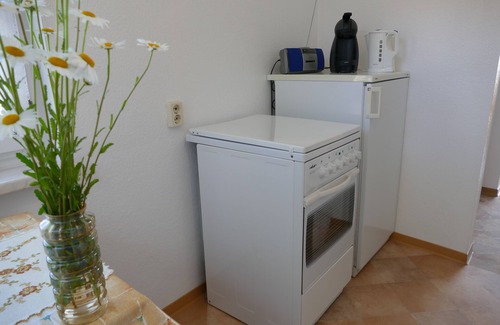 Falkenberg Condo | 2 vacation apartments for 5 to 8 people in a city location, near Kiebitz Lake