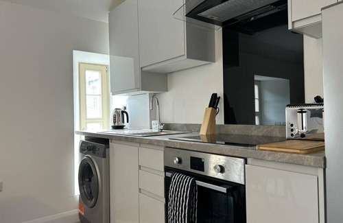 Kirkcaldy Apartment | 20 Linen Loft - 2 Bed Apt