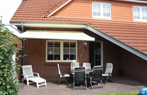 Wangerland House | 2026 new kitchen: DHH between town center and beach of Hooksiel, NR, W-LAN, baby crib