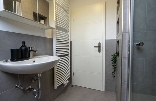 Wilhelmshaven Apartment | 204 Ferienwohnung Nordlicht mit 2 Schlafzimmern