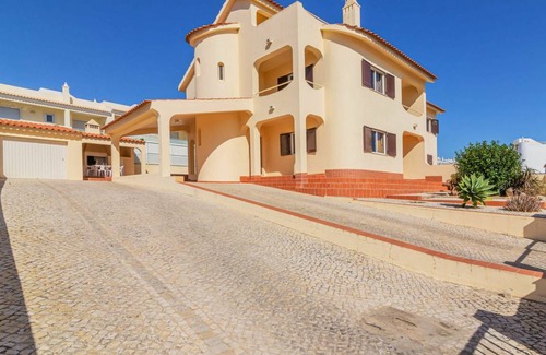 Castelo Villa | 204 m² Villa ∙ 4 bedrooms ∙ 8 guests