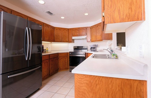 Cottonwood-Verde Village House | 20m to Sedona, Mountain Views, Fireplace Delight