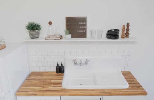 Brady Arts District House | 21 1/2 Boutique Hotel Unit 3-4