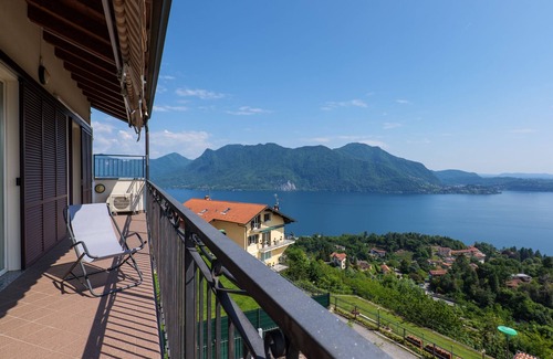 Cargiago Apartment | 2½-zimmer-wohnung mit Großem Balkon mit Seesicht und Parkplatz