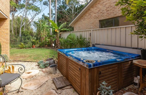 Forster House | 21 Cedar Grove - Pet Friendly