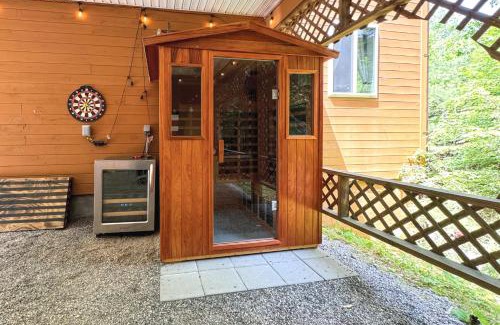 Chestertown House | 21 Mi to Gore Mtn Adirondack Oasis with Sauna