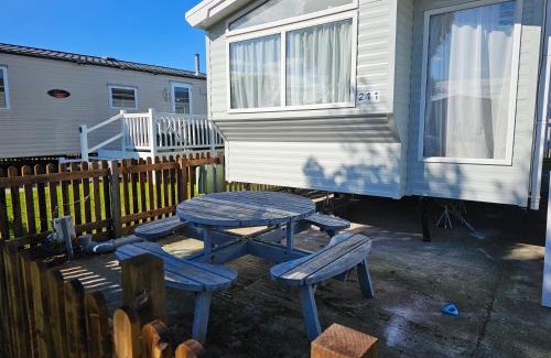 Burnham-on-Sea Other | 211 Holiday Resort Unity 6 berth Passes Optional No Pets