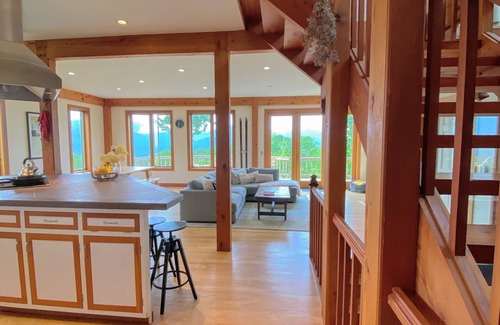 Bethlehem House | 212 Stunning home with breathtaking views, outdoor cedar sauna, great location! Skiing!