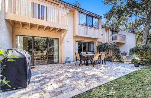 Fernandina Beach House | 2129 Beach Wood