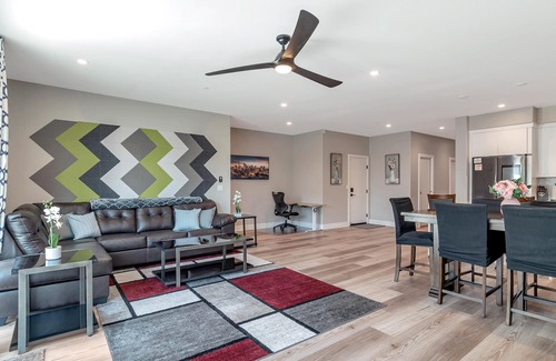 Livermore House | 2200 Sqft Modern/Luxury Newly Built, 5 min walk to Downtown Livermore