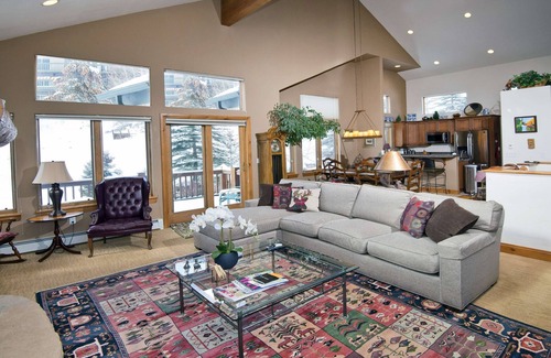 Vail House | 2239a Chamonix 3 Bedroom Home by Redawning