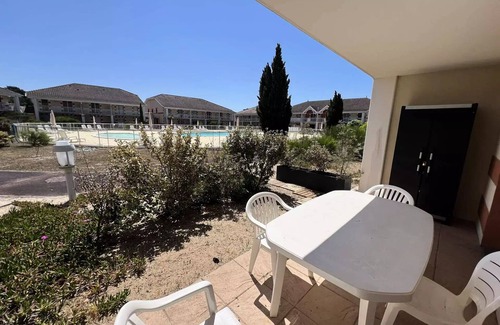 Le Verdon-sur-Mer Apartment | 226 - Comfortable apartment in a residence with swimming pool in Le Verdon sur Mer