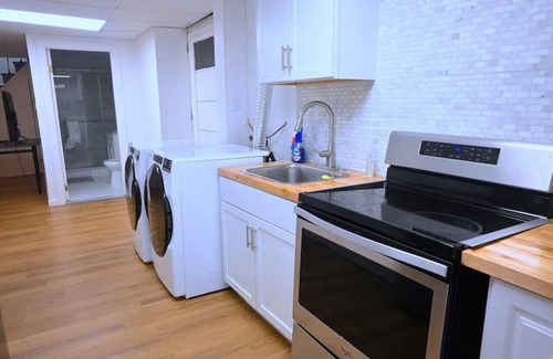 New Haven House | 229) Perfect for larger groups!