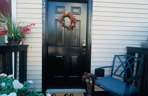Central Northside House | 23-Min Walk to Acrisure! Free Private Park+King Beds