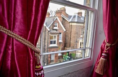 Bootham Bed & Breakfast | 23 St Mary's
