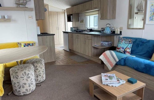 Pevensey Ski Chalet | 23 The Lawns Pevensey Bay Holiday Park