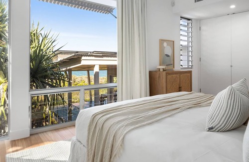 Castaways Beach House | 24/512 David Low Way, Castaways Beach (Noosa Dunes)