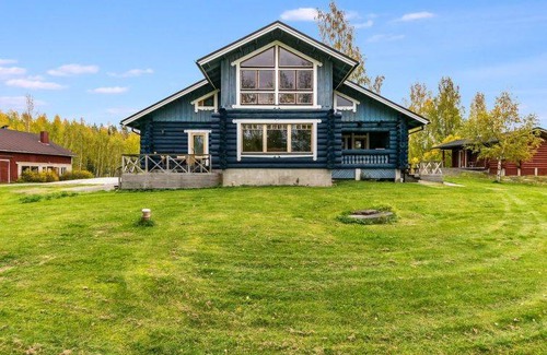 Aatola House | 240 m² House ∙ 6 bedrooms ∙ 17 guests