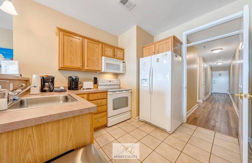 Smith Mountain Lake Apartment | #245 Pointe - 2 Bedroom Lakefront Condo at Mariners SML