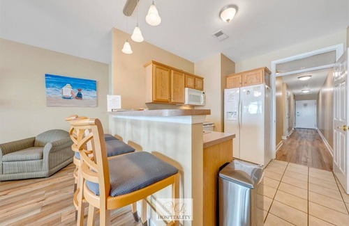 Smith Mountain Lake Apartment | #245 Pointe - 2 Bedroom Lakefront Condo at Mariners SML