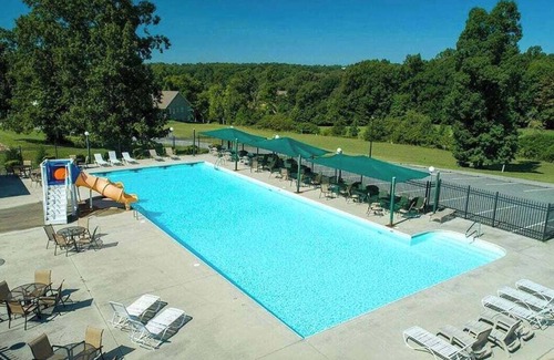 Smith Mountain Lake Apartment | #245 Pointe - 2 Bedroom Lakefront Condo at Mariners SML