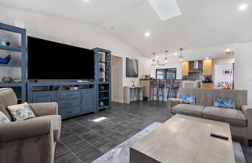 Gulf Cove House | 2459 Dixon Terrace @ Port Charlotte, FL