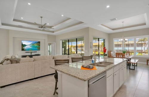 Yacht Club Villa | 25% Fall Discount! Get Your Fins Salty!