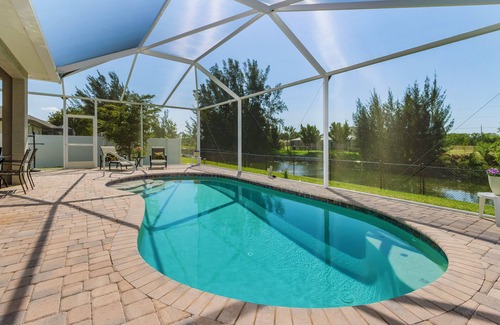 Pelican Villa | 25% Fall Discount! Pet Friendly! Pool!