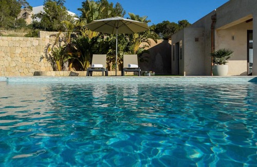 Sant Antoni de Portmany Villa | 250 m² Villa ∙ 1 bedroom ∙ 6 guests