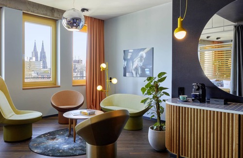Altstadt-Nord Hotel | 25hours Hotel The Circle