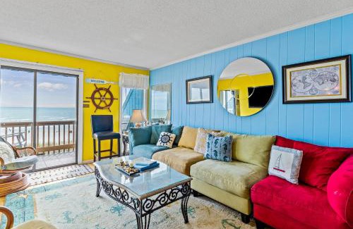 Ocean Isle Beach Apartment | 275 W First St #22F