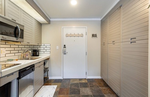 Mountain House Condo | 2782 Slopeside 1 Bedroom Condo by RedAwning