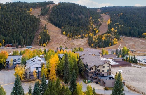 Mountain House Condo | 2782 Slopeside 1 Bedroom Condo by RedAwning