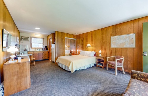Alton Bay Hotel | 28 m² Hotel ∙ 4 guests