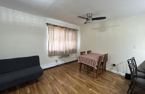 Queens Apartment | 2B2B unit next to Bayside LIRR