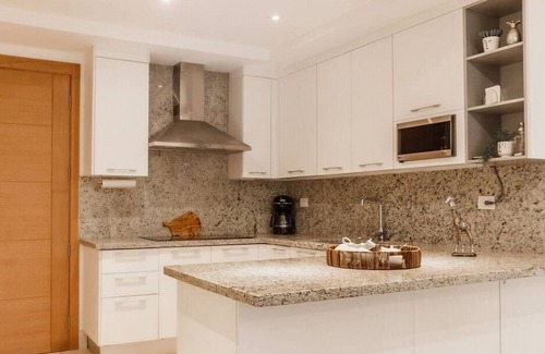 Los Brazos Apartment | 2BD/2BA fully-furnished beach apartment with pool