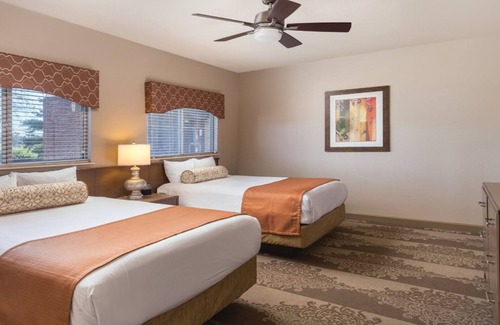 Pennington Bend Resort | 2BD Condo/Nashville - Music and Foodaholics Delight!