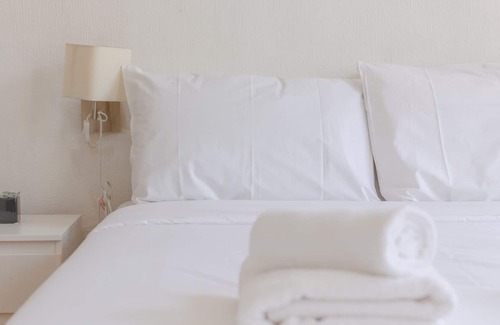 Bishopsgate Apartment | 2BD Flat with Private Balcony - Shoreditch