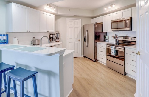 New Smyrna Beach Condo | 2Bdr Oceanwalk Getaway w/Pool & Hottub!