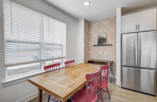 Noblesville Apartment | 2BED/2BTH - KING/QUEEN BEDS - CARMEL/FISHERS/NOBLESVILLE GRAND PARK