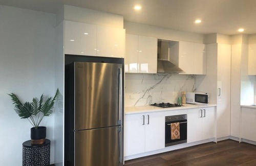 Pascoe Vale South House | 2Bedroom Tranquil Townhouse CLOSE TO CITY AND AIRPORT