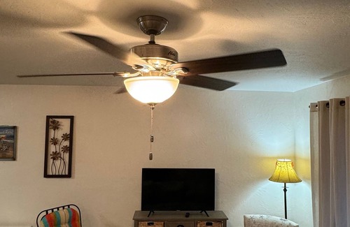 Convair Cove House | 2BR Beach Escape: Victoria Station