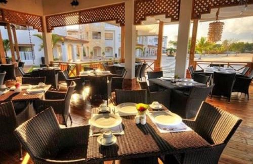 Dominicus Apartment | 2BR Beachfront Cadaques Caribe