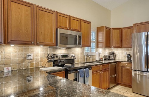 Whitney Beach Cottage | 2BR Cottage Bayside Close to the Pool